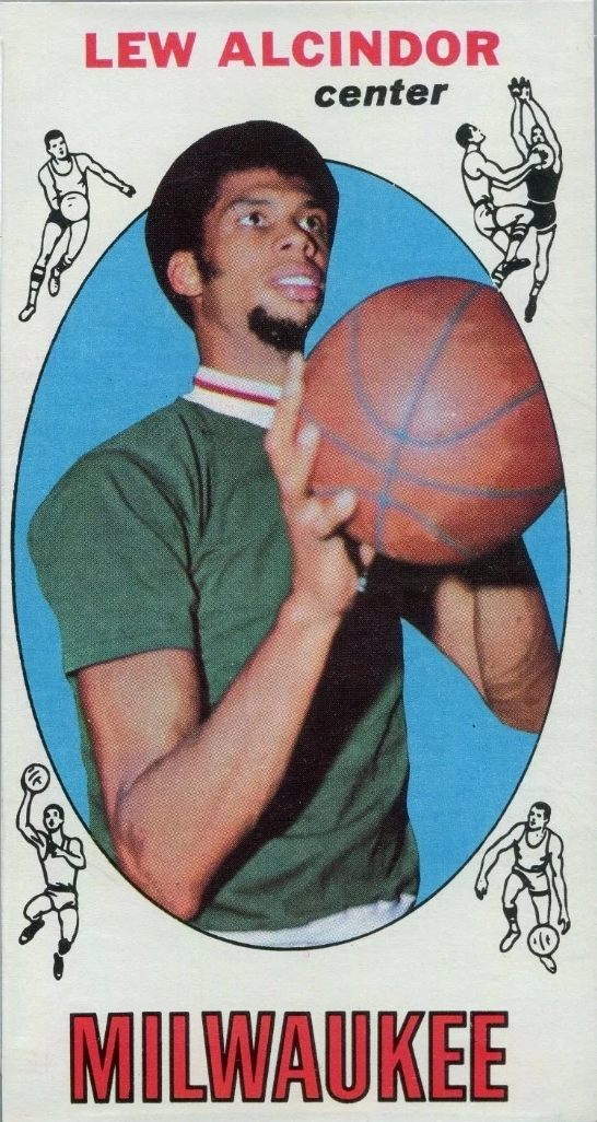 1969 Topps Lew Alcindor (Kareem Abdul-Jabbar) Rookie Card #25